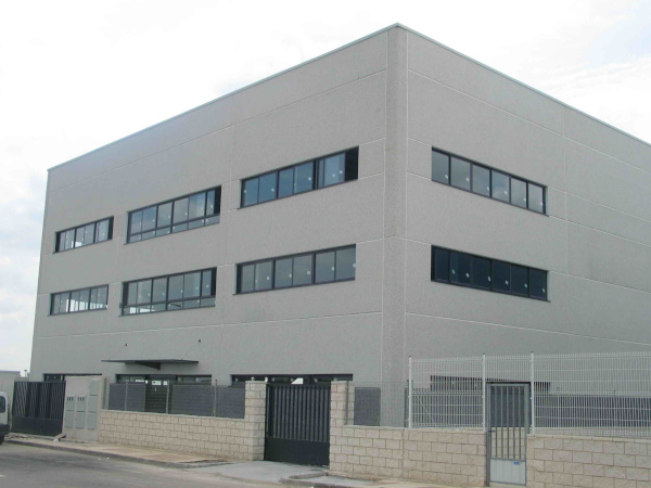 AGOSL - Edificación industrial en San Fernando de Henares